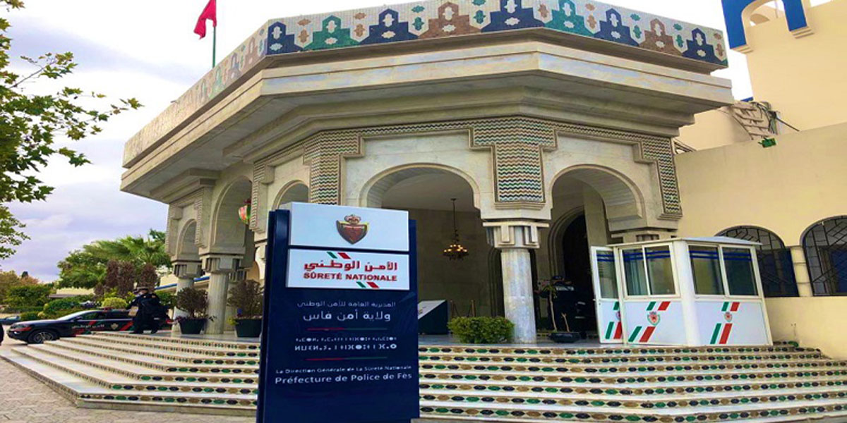 الأمن يفكك شبكة للنصب باسم مؤسسات بنكية ويوقف خمسة